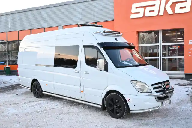 Valkoinen Pakettiauto, Mercedes-Benz Sprinter – CIU-191