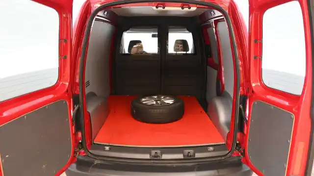 Punainen Pakettiauto, Volkswagen Caddy – CIV-284