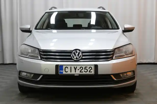 Hopea Farmari, Volkswagen Passat – CIY-252