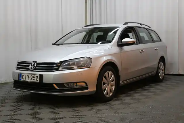 Hopea Farmari, Volkswagen Passat – CIY-252