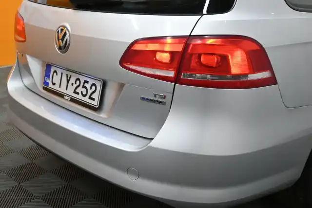 Hopea Farmari, Volkswagen Passat – CIY-252