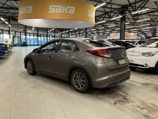 Ruskea Viistoperä, Honda Civic – CIZ-118