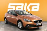 Oranssi Viistoperä, Volvo V40 Cross Country – CJB-682, kuva 1