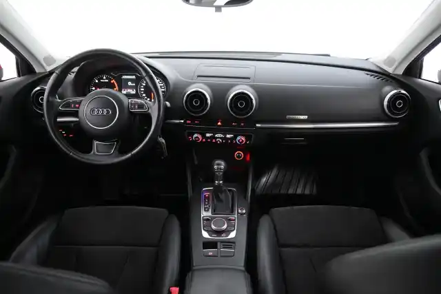 Punainen Viistoperä, Audi A3 – CJB-720