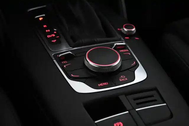 Punainen Viistoperä, Audi A3 – CJB-720