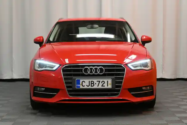 Punainen Viistoperä, Audi A3 – CJB-721