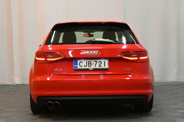 Punainen Viistoperä, Audi A3 – CJB-721