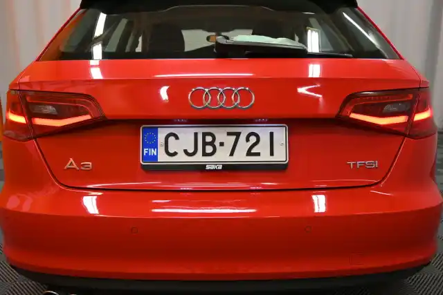 Punainen Viistoperä, Audi A3 – CJB-721