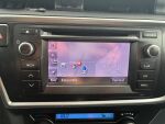 Musta Viistoperä, Toyota Auris – CJE-406, kuva 5
