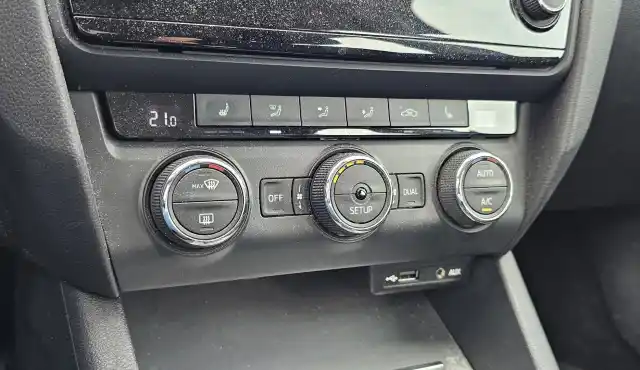 Sininen Farmari, Skoda Octavia – CJE-612