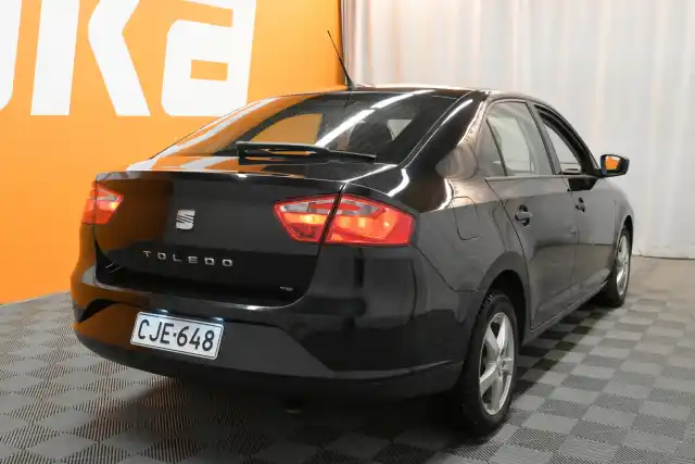 Musta Sedan, Seat Toledo – CJE-648