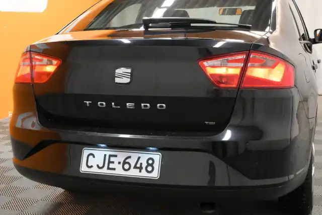 Musta Sedan, Seat Toledo – CJE-648