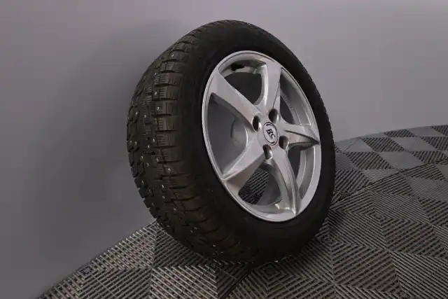 Musta Viistoperä, Citroen DS3 – CJF-134