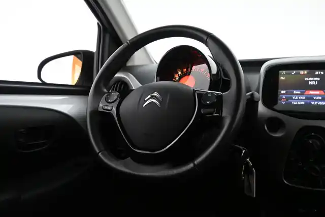 Harmaa Viistoperä, Citroen C1 – CJG-381