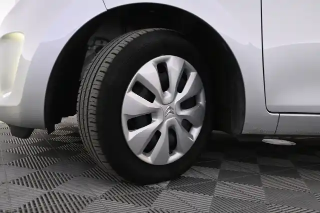 Harmaa Viistoperä, Citroen C1 – CJG-381