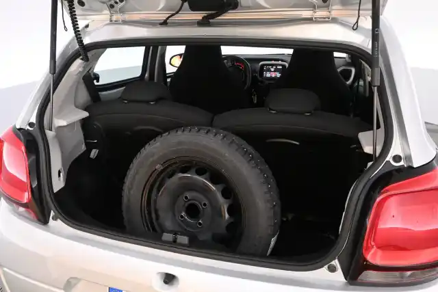 Harmaa Viistoperä, Citroen C1 – CJG-381