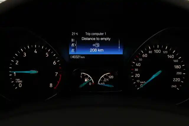 Valkoinen Viistoperä, Ford Focus – CJG-885