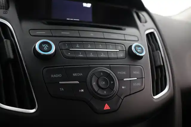 Valkoinen Viistoperä, Ford Focus – CJG-885