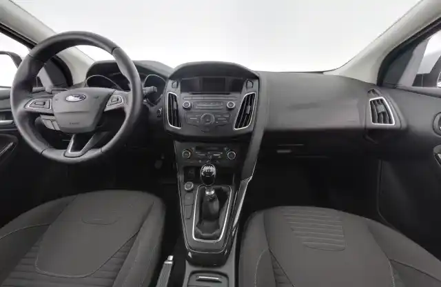 Valkoinen Viistoperä, Ford Focus – CJG-885