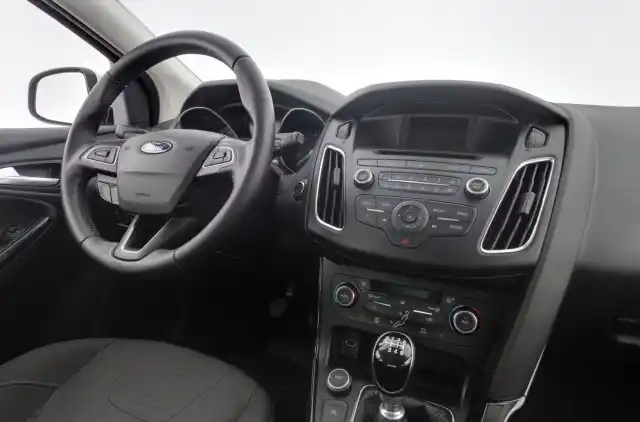 Valkoinen Viistoperä, Ford Focus – CJG-885