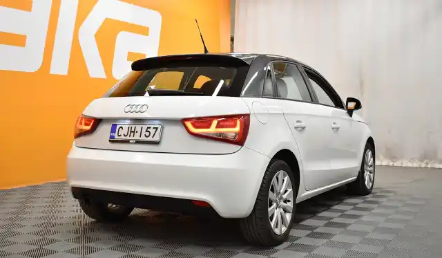 Valkoinen Viistoperä, Audi A1 – CJH-157