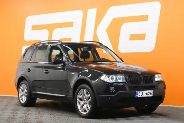 Musta Maastoauto, BMW X3 – CJI-426