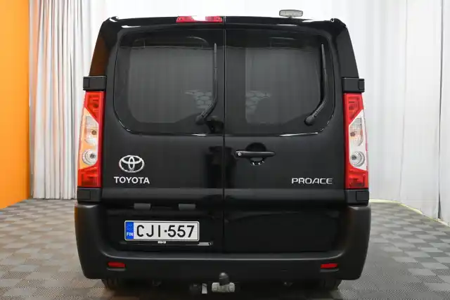 Musta Pakettiauto, Toyota Proace – CJI-557
