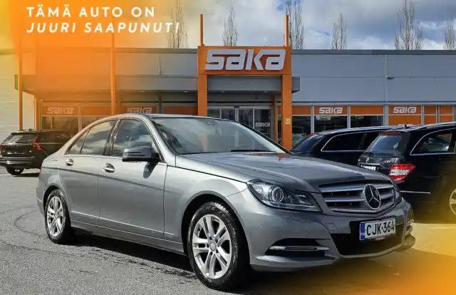 Harmaa Sedan, Mercedes-Benz C – CJK-364