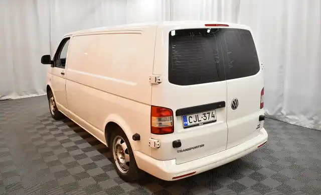 Valkoinen Pakettiauto, Volkswagen Transporter – CJL-374