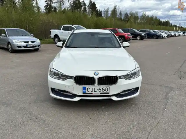 Valkoinen Farmari, BMW 316 – CJL-550