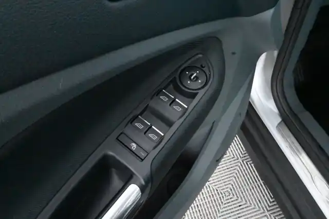 Harmaa Tila-auto, Ford C-MAX GRAND – CJL-619