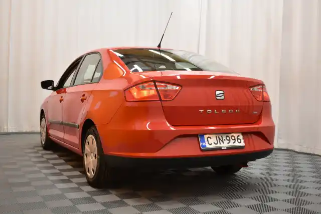 Punainen Sedan, Seat Toledo – CJN-996