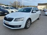 Valkoinen Viistoperä, Skoda Octavia – CJO-645, kuva 2