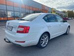 Valkoinen Viistoperä, Skoda Octavia – CJO-645, kuva 3