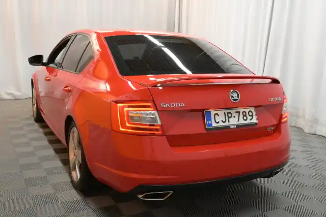 Punainen Viistoperä, Skoda Octavia – CJP-789