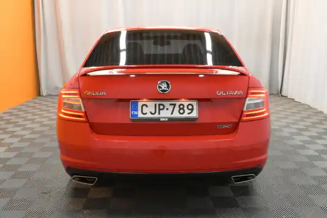 Punainen Viistoperä, Skoda Octavia – CJP-789