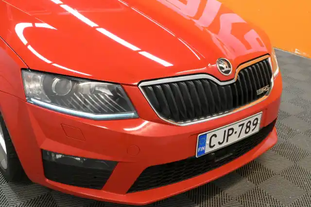 Punainen Viistoperä, Skoda Octavia – CJP-789