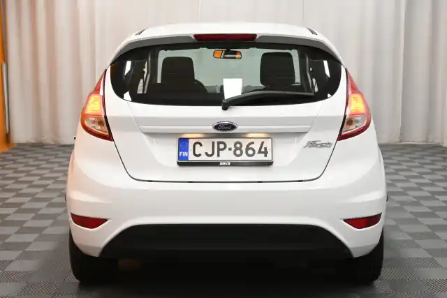 Valkoinen Viistoperä, Ford Fiesta – CJP-864