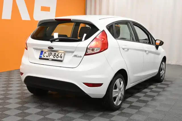 Valkoinen Viistoperä, Ford Fiesta – CJP-864