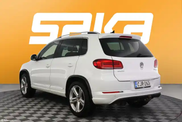 Valkoinen Maastoauto, Volkswagen Tiguan – CJR-263