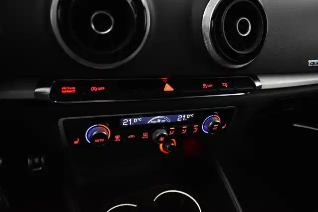 Harmaa Viistoperä, Audi S3 – CJS-839