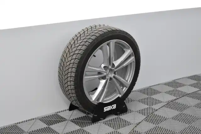 Harmaa Viistoperä, Audi S3 – CJS-839