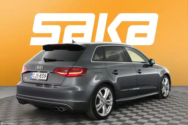 Harmaa Viistoperä, Audi S3 – CJS-839