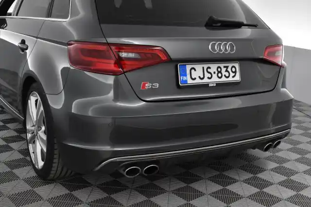 Harmaa Viistoperä, Audi S3 – CJS-839