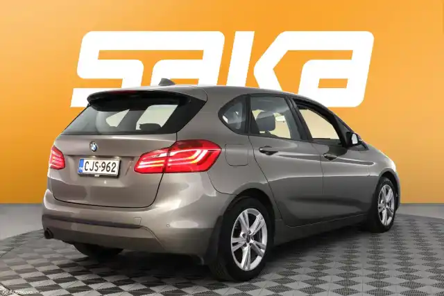 Hopea Tila-auto, BMW 218 – CJS-962