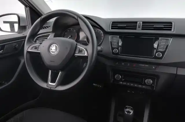 Harmaa Farmari, Skoda Fabia – CJT-788