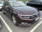 Punainen Sedan, Volkswagen Passat – CJX-404, kuva 1