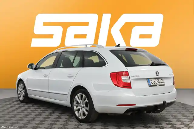 Valkoinen Farmari, Skoda Superb – CJZ-343
