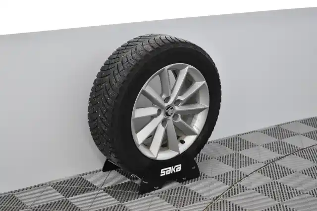 Valkoinen Farmari, Skoda Superb – CJZ-343