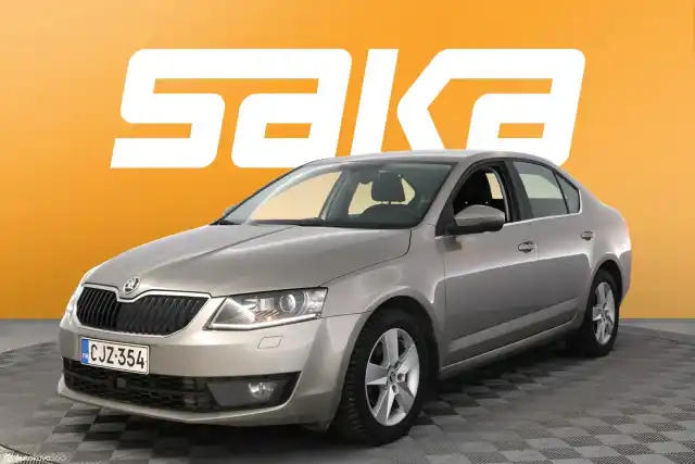 Beige Viistoperä, Skoda Octavia – CJZ-354